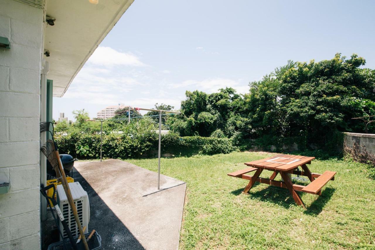 فندق Whale Okinawa Kadena المظهر الخارجي الصورة
