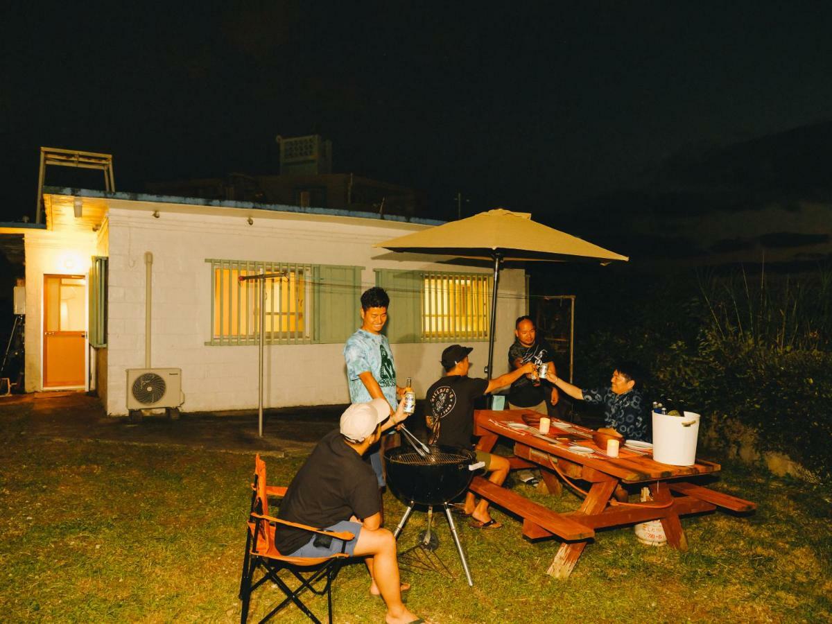 فندق Whale Okinawa Kadena المظهر الخارجي الصورة